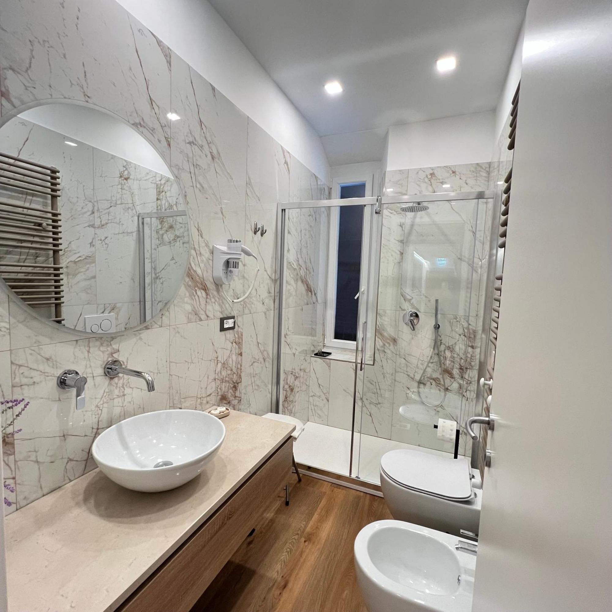 Sunrise Rooms La Spezia Exterior photo