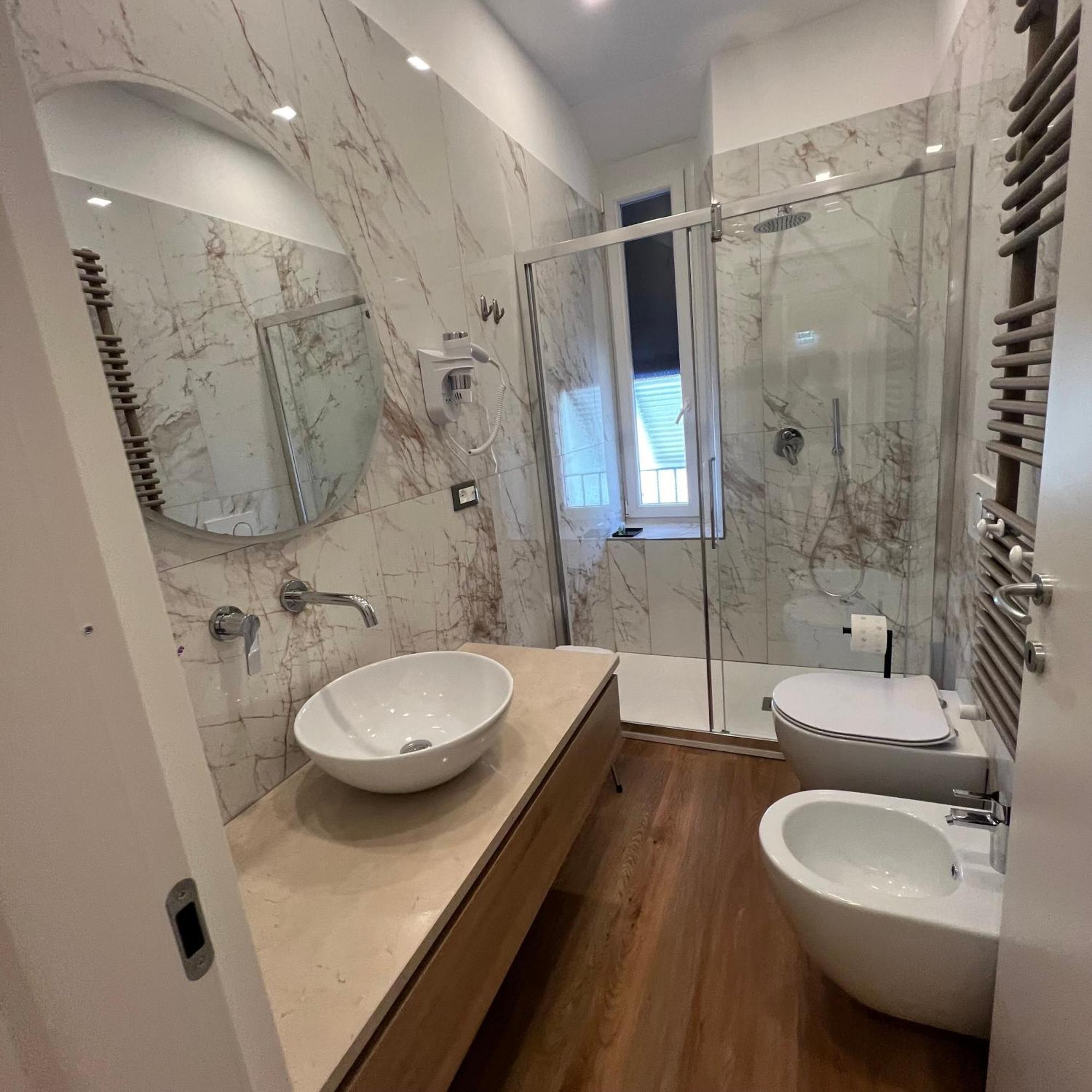 Sunrise Rooms La Spezia Exterior photo