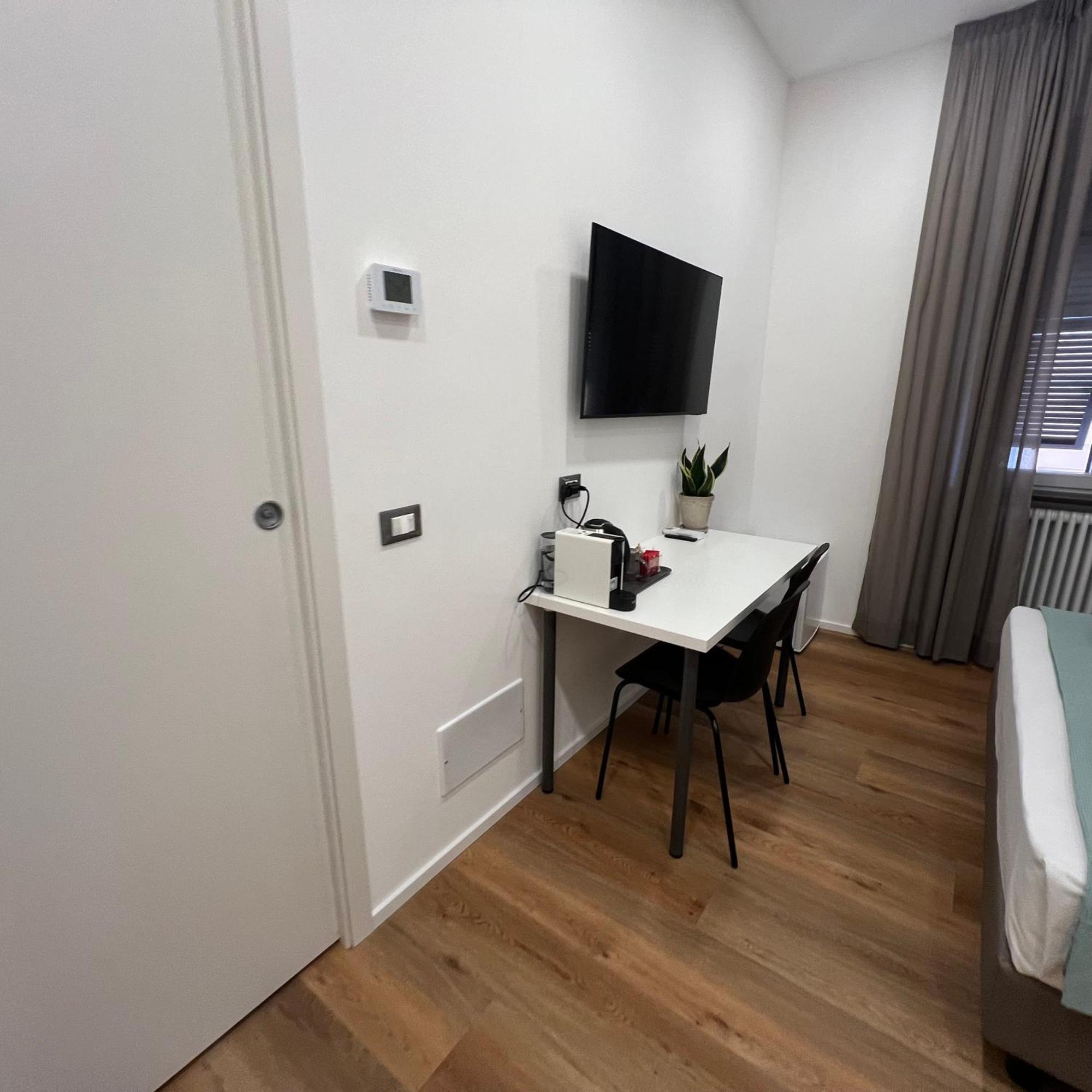 Sunrise Rooms La Spezia Exterior photo